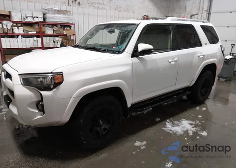 2017 Toyota 4Runner Sr5 Premium z USA, uszkodzony, nr VIN JTEBU5JR3H5431370
